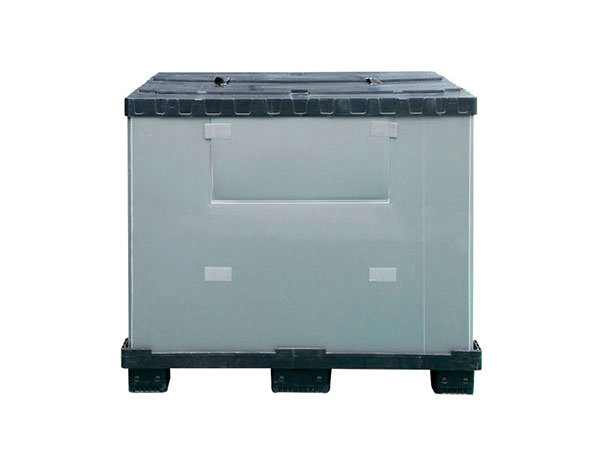 Injection molding coaming box