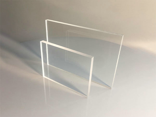 Extruded acrylic sheets